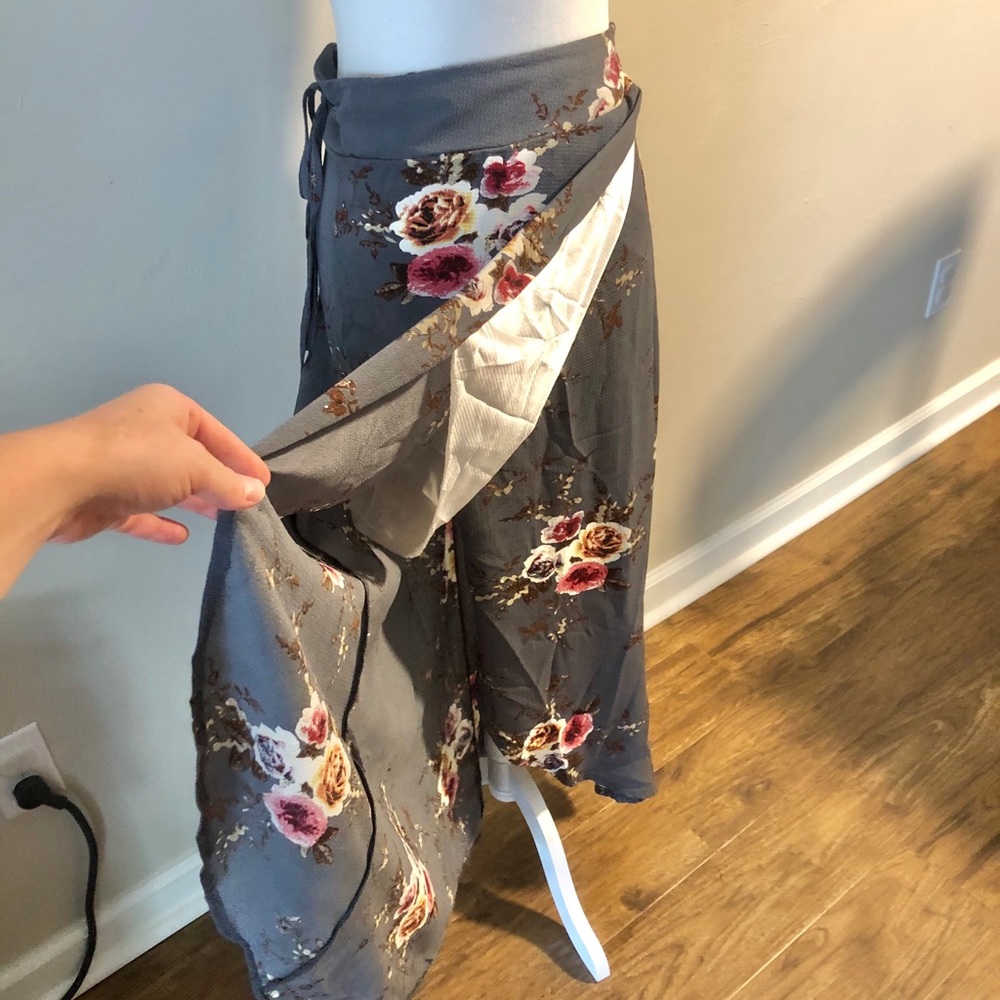NWOT Slimming Floral Long Wrap Around Skirt - Picture 2 of 16